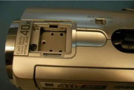 dcr_sr32e_02.jpg