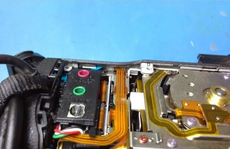 Juan-Luis-Martel-IMG_0350-Reparacion-de-camara-de-video-SONY-HXRNX30E.jpg