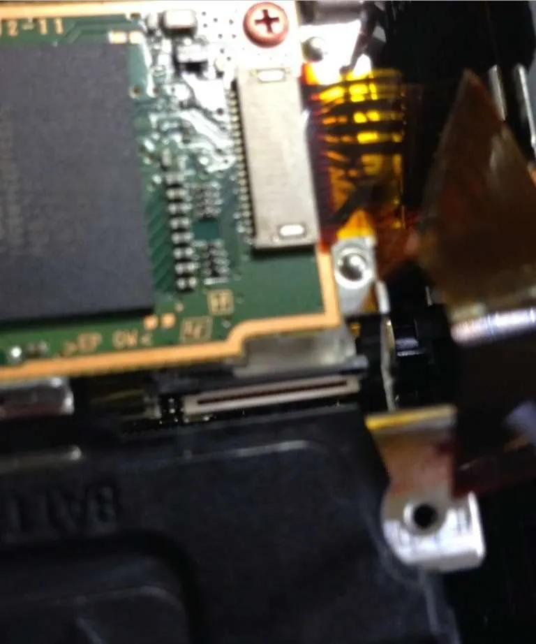 Juan-Luis-Martel-IMG_0360-Reparacion-de-camara-de-video-SONY-HXRNX30E-768x1024.jpg