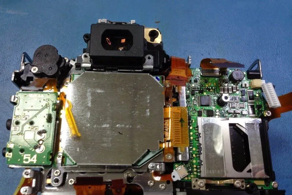 Juan-Luis-Martel-SERVICIO-TECNICO-IMG_0034-REPARACION-camara-CANON-eos1000d-1024x768.jpg