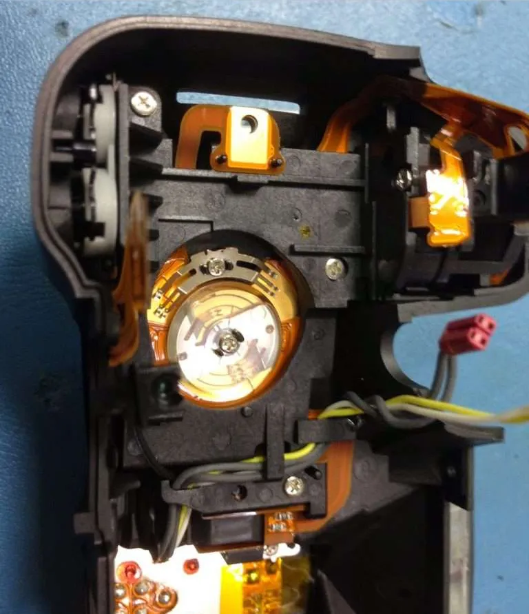Juan-Luis-Martel-SERVICIO-TECNICO-IMG_0049-REPARACION-camara-CANON-eos500d-768x1024.jpg