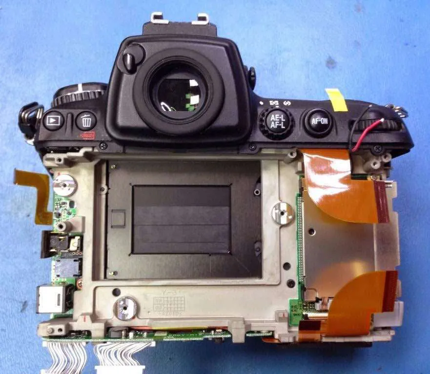 Juan-Luis-Martel-SERVICIO-TECNICO-IMG_0206-REPARACION-CAMARAS-NIKON-D700-768x1024.jpg
