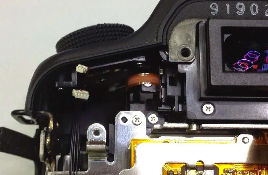 Servicio-tecnico-reparacion-CAMARAS-DSL-CANON-IMG_2052-Juan-Luis-Martel-Tecnico-electronica-Las-Palmas-1024x768.jpg