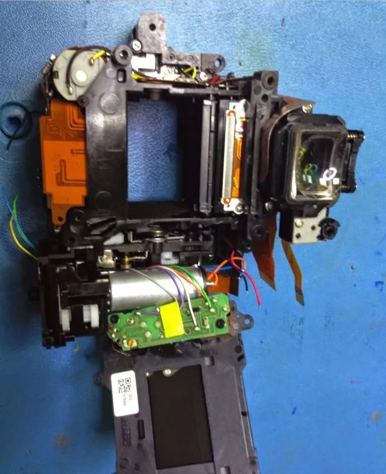 Servicio-tecnico-reparacion-camaras-dslr-nikon-D80-IMG_0947-Juan-Luis-Martel-Tecnico-electronica-Las-Palmas-CANARIAS-768x1024.jpg