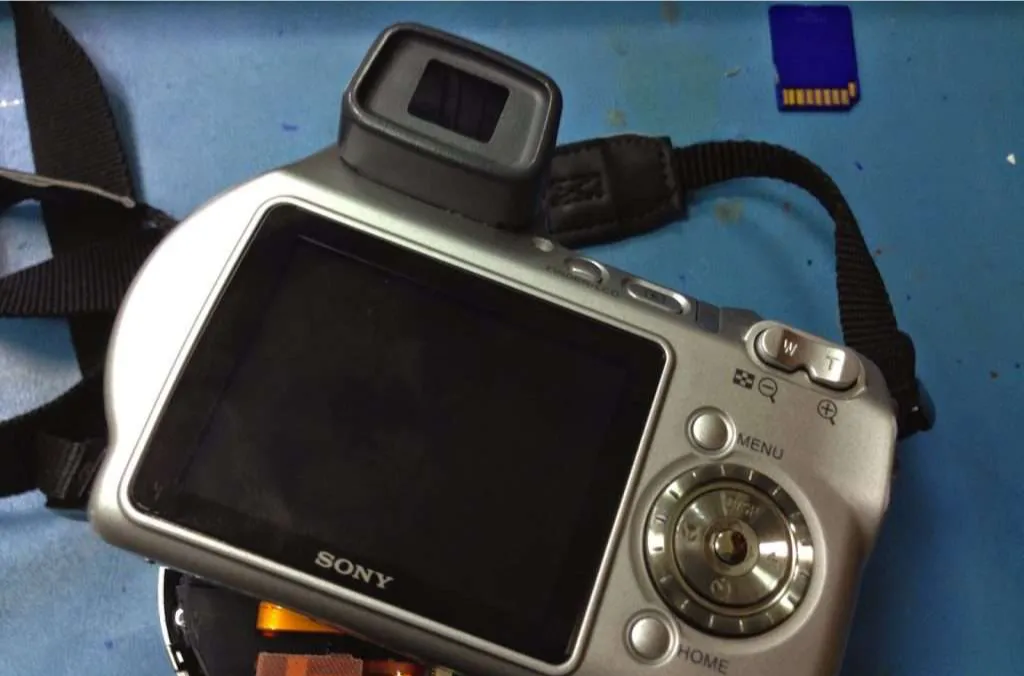 Servicio-tecnico-reparacion-CAMARAS-DSLR-SONY-IMG_2385-Juan-Luis-Martel-Tecnico-electronica-Las-Palmas-1024x768.jpg
