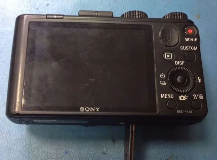 Servicio-tecnico-reparacion-CAMARAS-DSLR-SONY-IMG_3054-Juan-Luis-Martel-Tecnico-electronica-Las-Palmas-1024x768.jpg