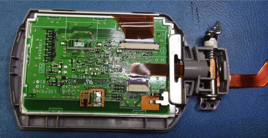 Servicio-tecnico-reparacion-video-camaras-Panasonic-IMG_1628-Juan-Luis-Martel-Tecnico-electronica-Las-Palmas-1024x768.jpg